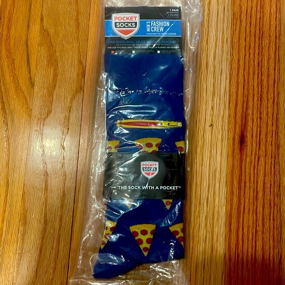 COPY - NWT Pocket socks size large - Picture 7 of 11